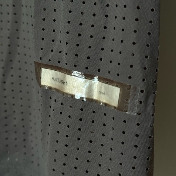 Satisfy Running Space‑O™ Singlet Tank - Picture 3 of 4